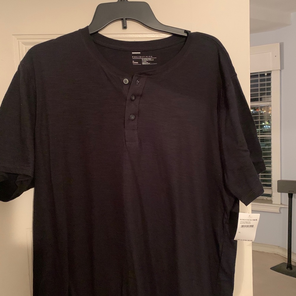 Black men’s tee NWT